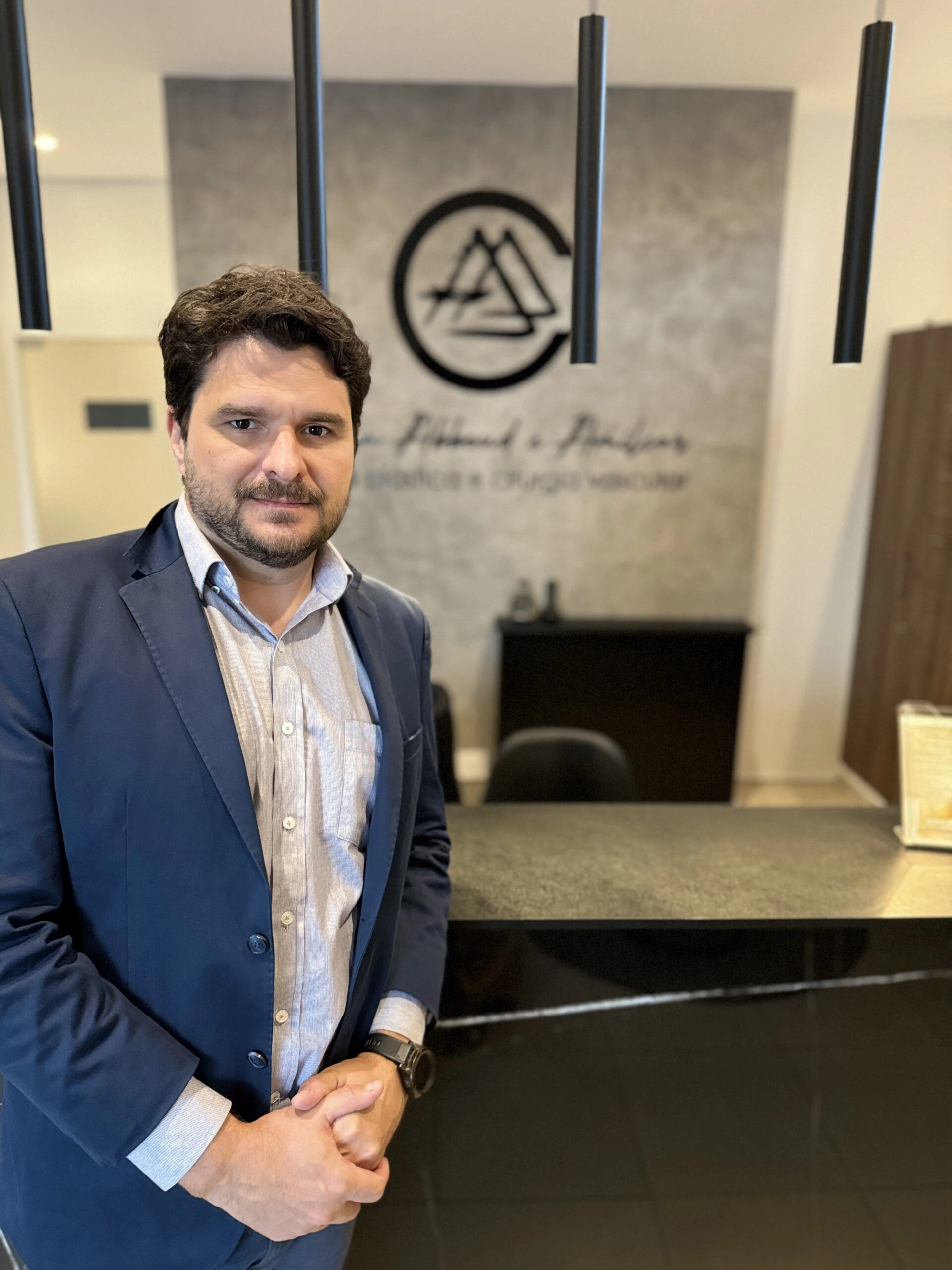 Dr. Amilcar Andrade — Foto principal